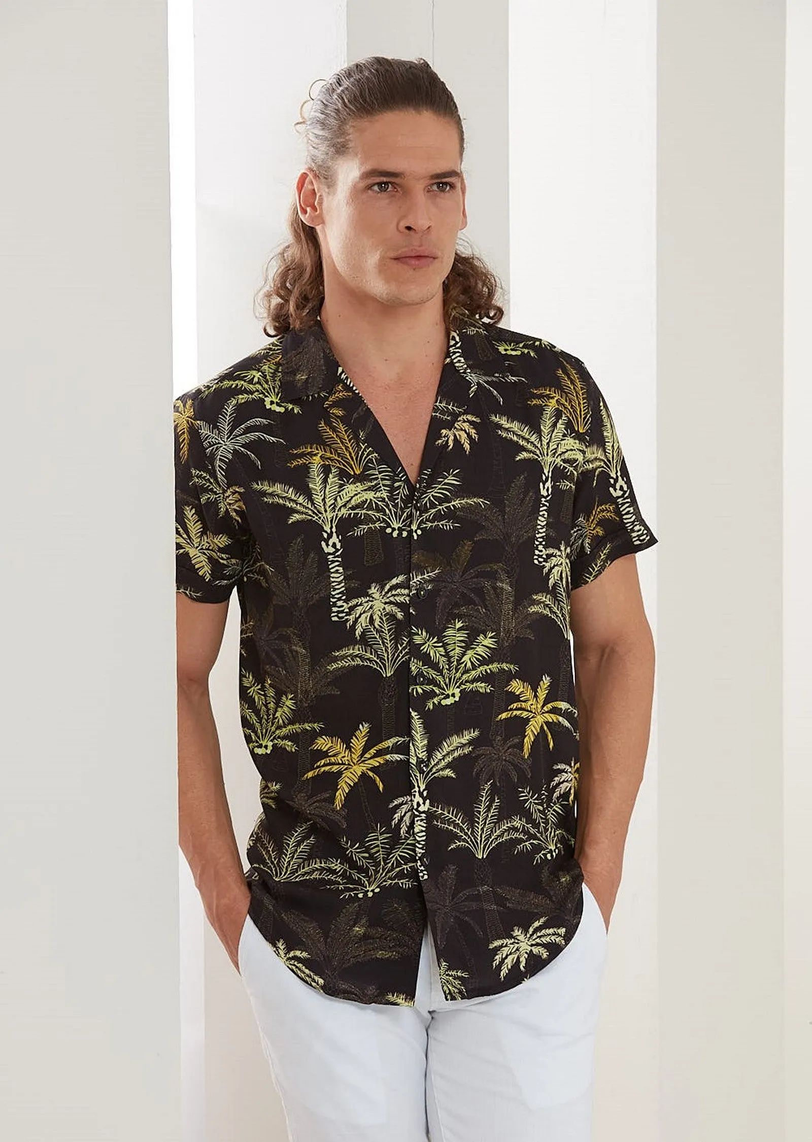 Black Palm Tree Print Short Sleeve Shirt